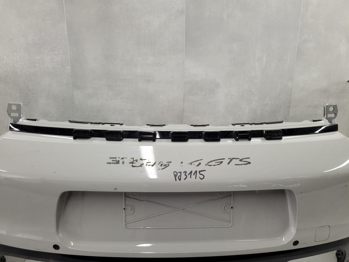Zadnji branik Porsche 911 992 GTS 19-24