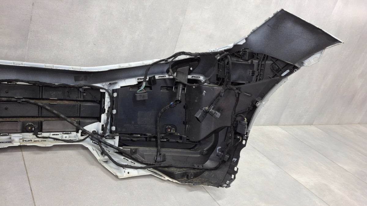 Prednji branik Volkswagen VW Touareg III lift 23- / PDC + LED