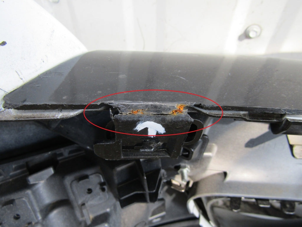 Prednji branik RENAULT MEGANE III COUPE CABRIO LIFT