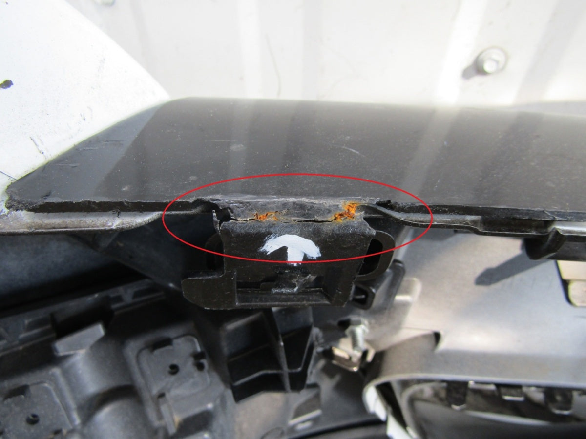 Prednji branik RENAULT MEGANE III COUPE CABRIO LIFT