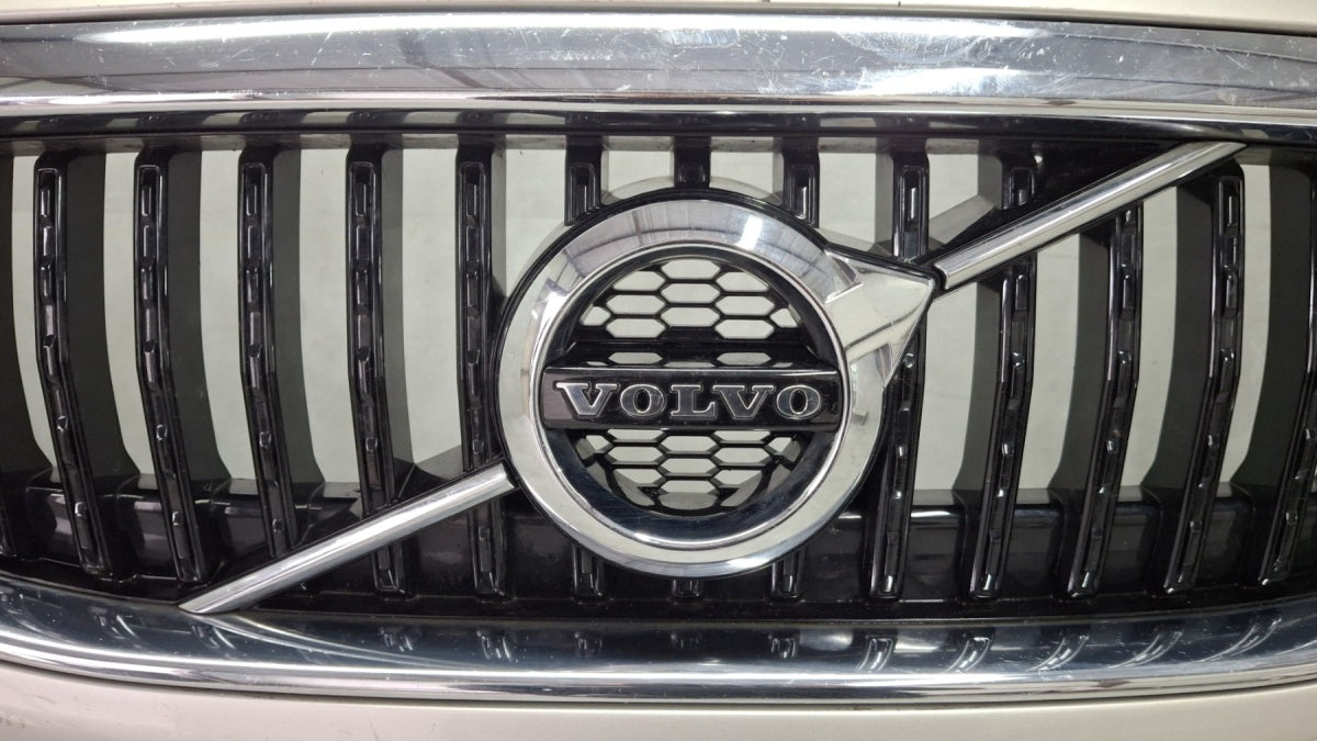 Prednji branik Volvo V40 2 II Cross Country Lift 16-19