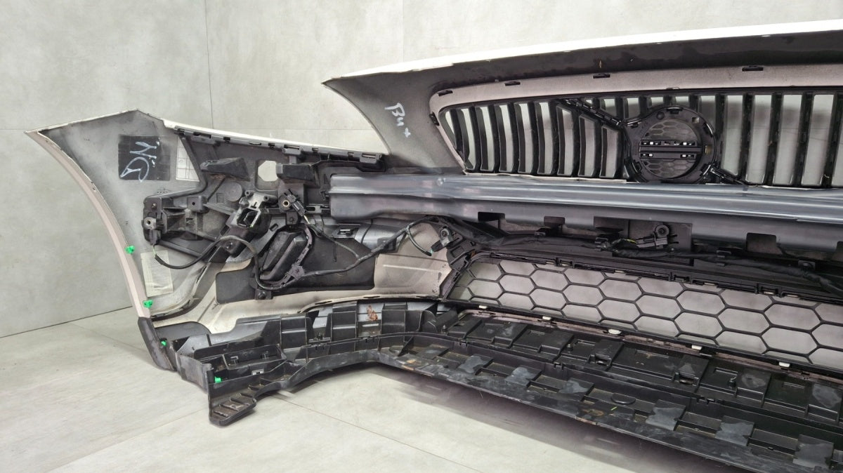 Prednji branik Volvo V40 2 II Cross Country Lift 16-19