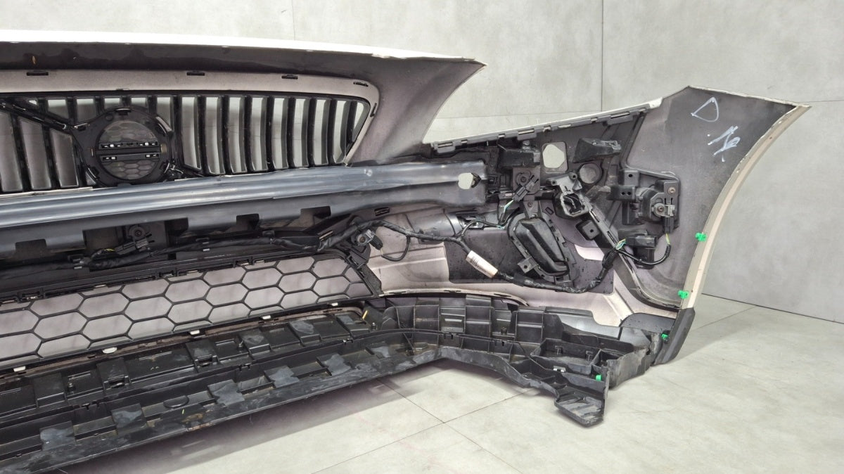 Prednji branik Volvo V40 2 II Cross Country Lift 16-19