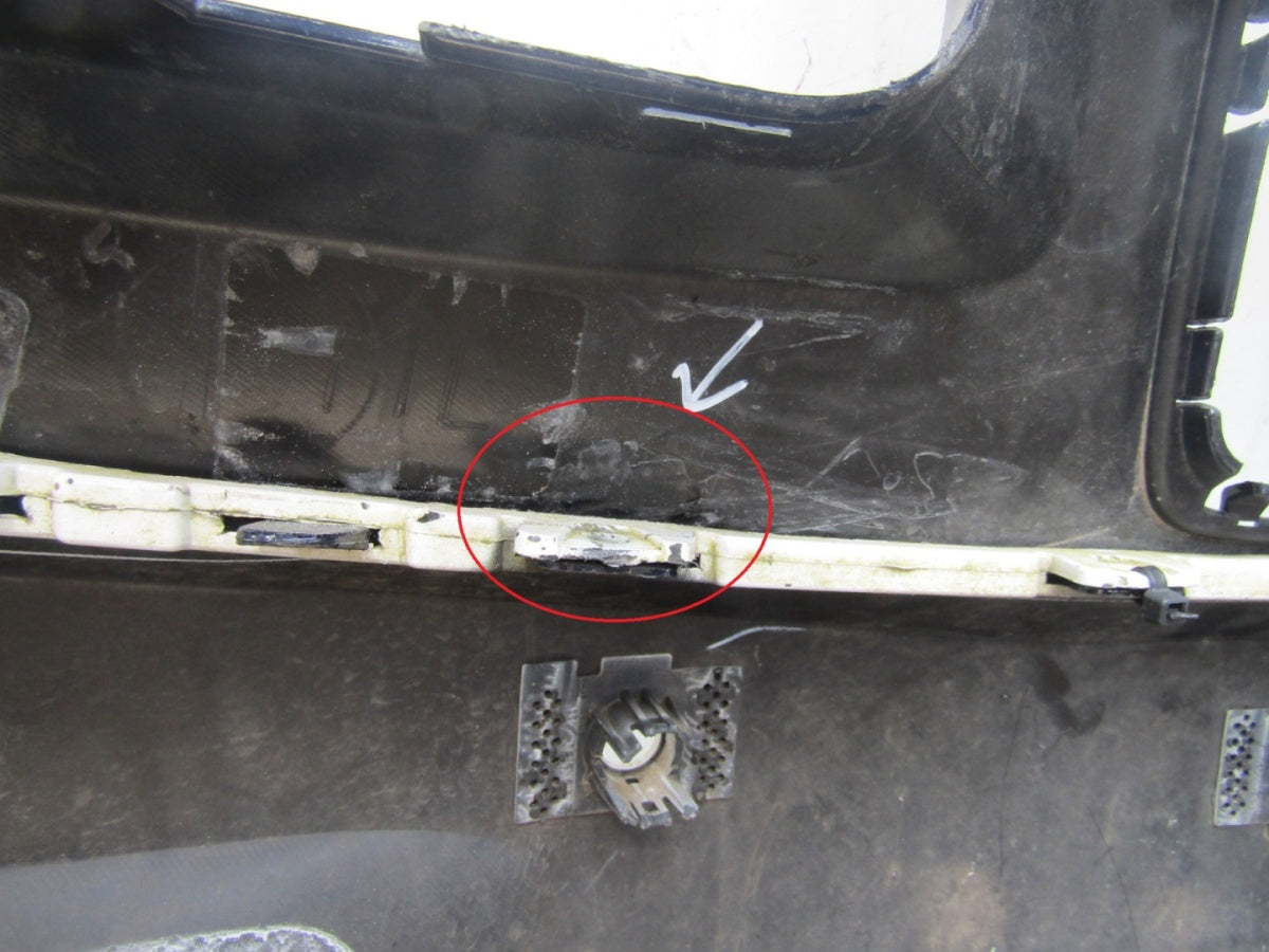 Prednji branik Jeep Grand Cherokee WK2 14-17