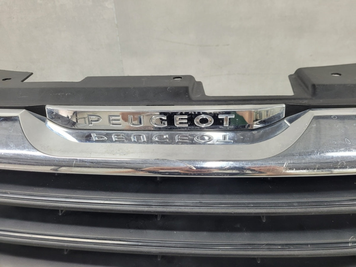 Prednji branik Peugeot 108 14-19