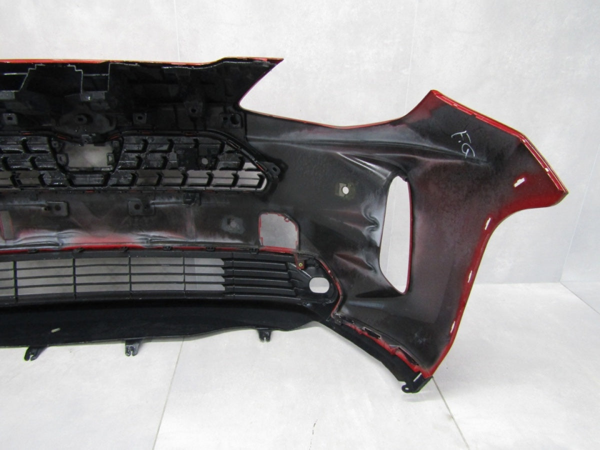 Prednji branik Toyota Yaris Cross 21-