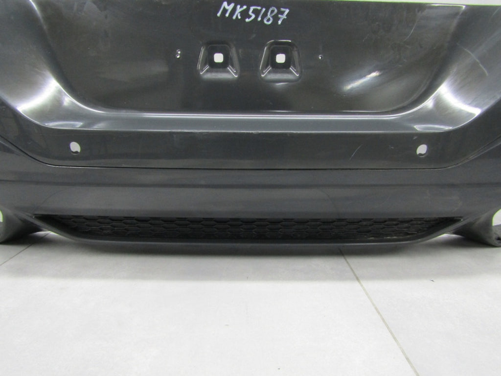 Zadnji branik BMW 8 G14 G15 M paket 18-23