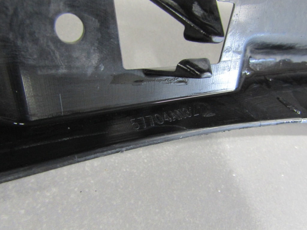 Zadnji branik SUBARU OUTBACK VI 21-25