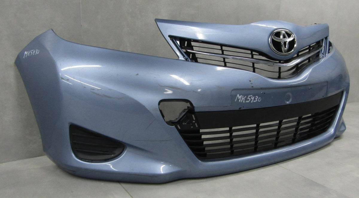 Prednji branik Toyota Yaris III 3 11-13