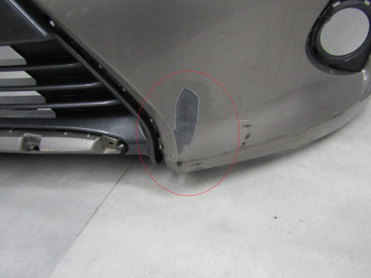 Prednji branik Toyota Auris 2 II 12-15 (+podłoga)