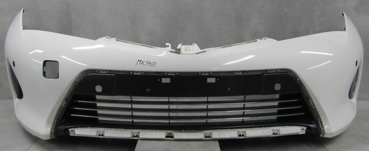 Prednji branik Toyota Auris 2 II 12-15 (+podłoga)