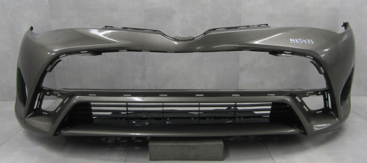 Prednji branik Toyota Avensis 3 III T27 Lift 15-18 (+Podłoga)