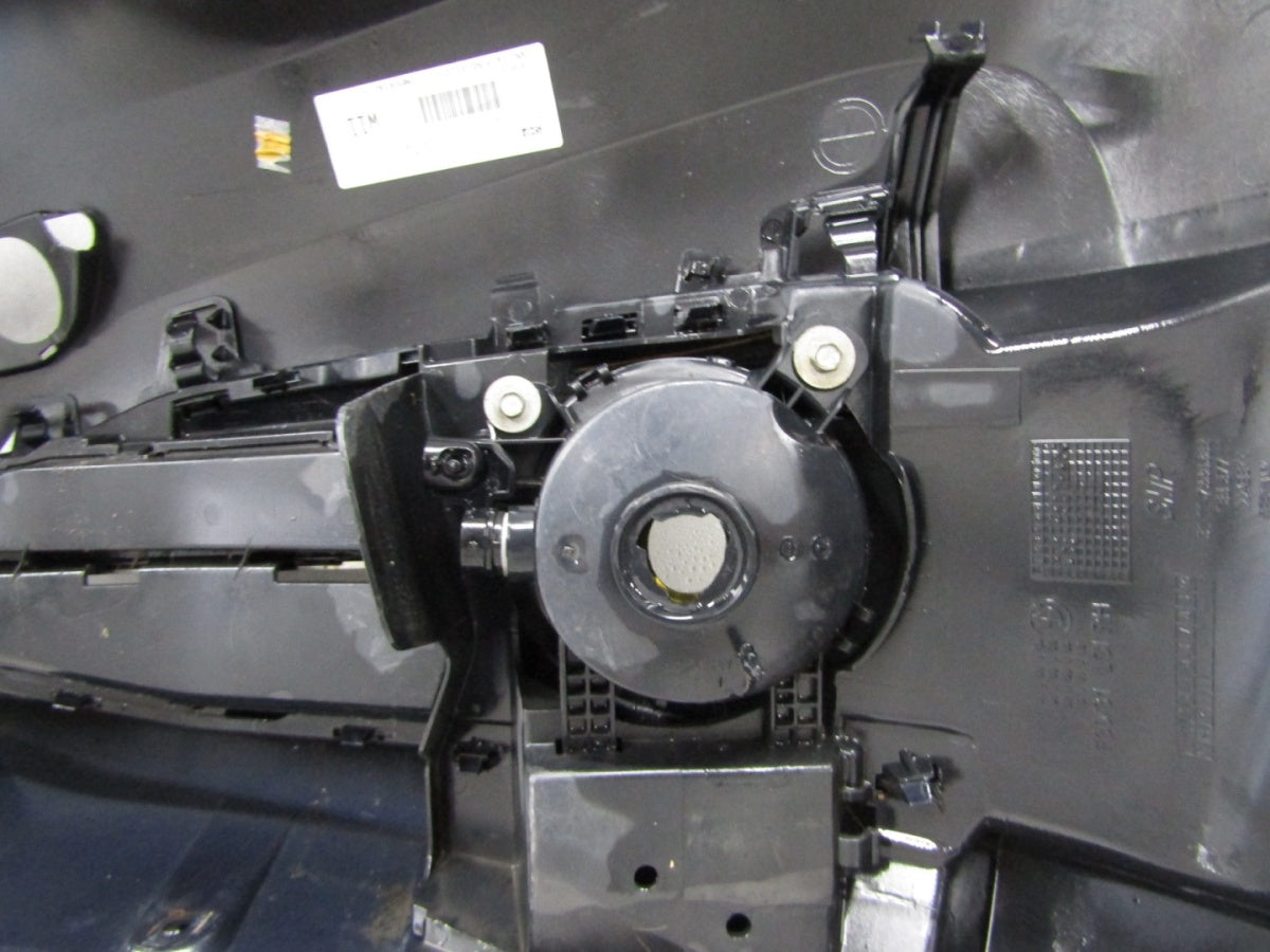 Prednji branik BMW 3 F30 F31 Sport Line Lift 15-18 / + Halogen