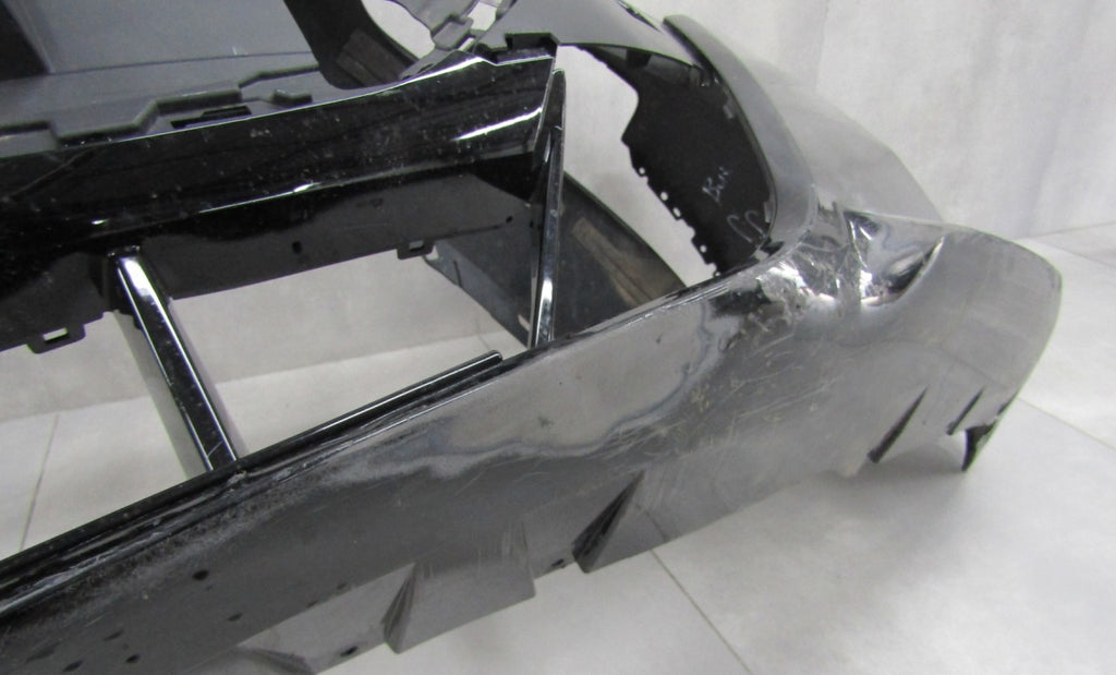 Prednji branik BMW 7 G70 M paket 22-25