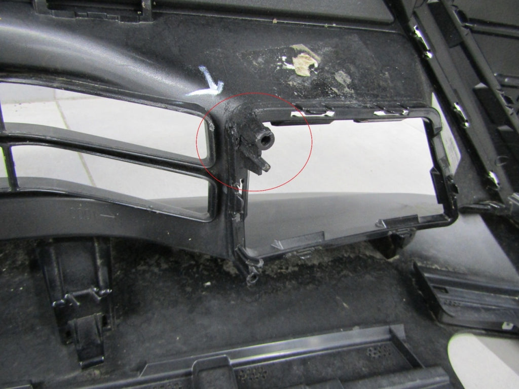 Prednji branik Honda Acura ZDX USA 24-