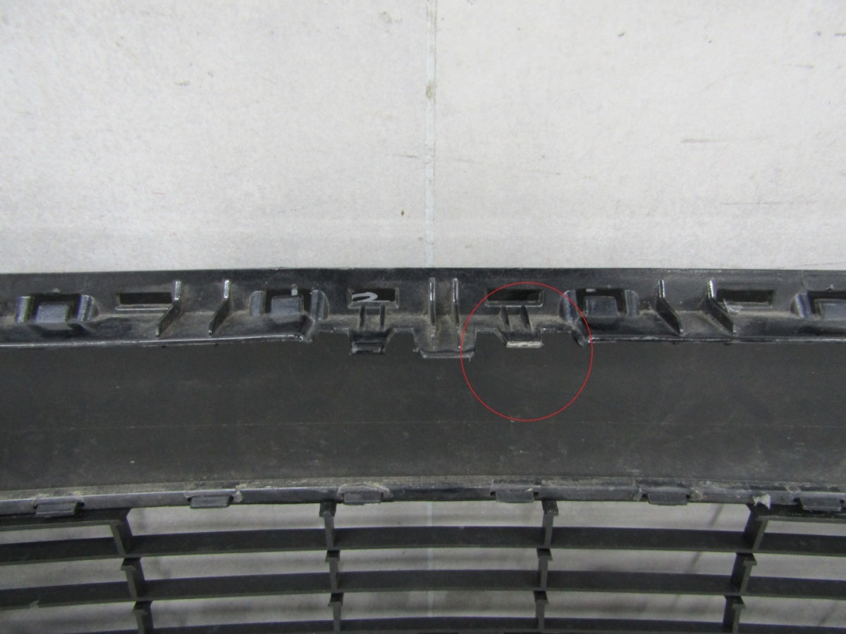 Prednji branik Volkswagen VW T6 Multivan 7E5 15-19 / + Halogen
