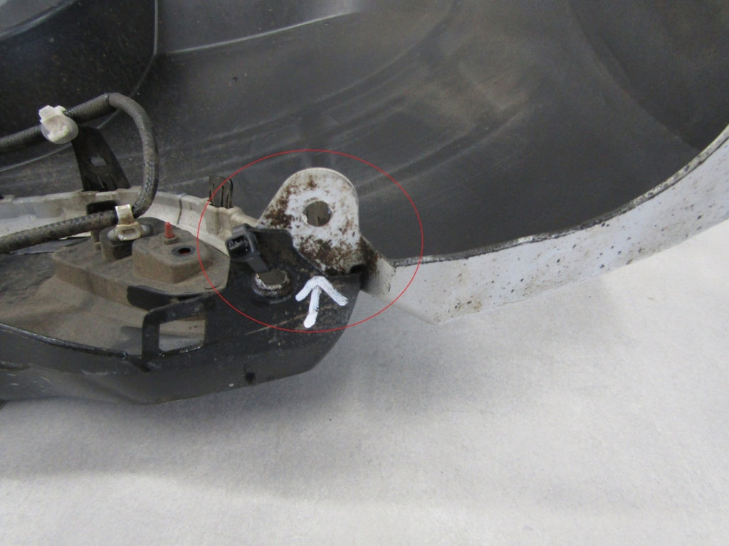 Zadnji branik Toyota Yaris 4 IV GR SPORT 22- / + wiązka
