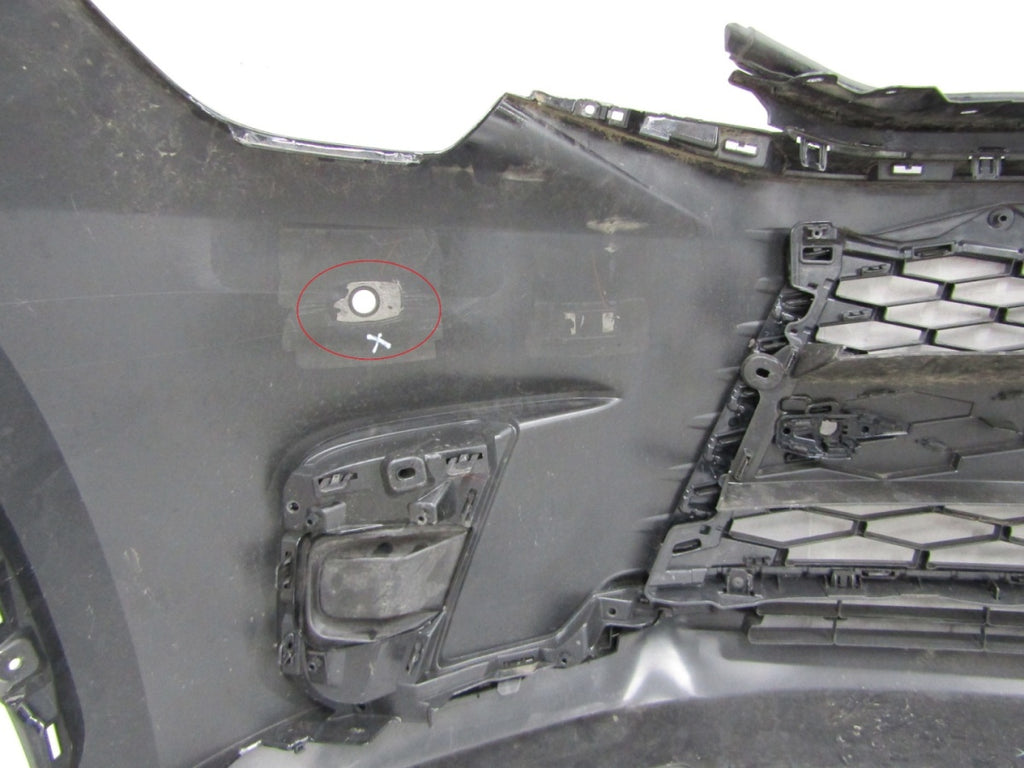 Prednji branik LEXUS LBX 23-