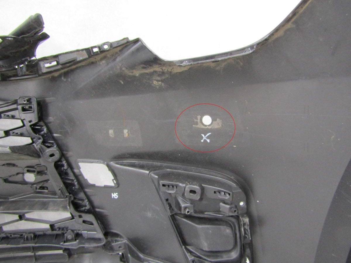 Prednji branik LEXUS LBX 23-