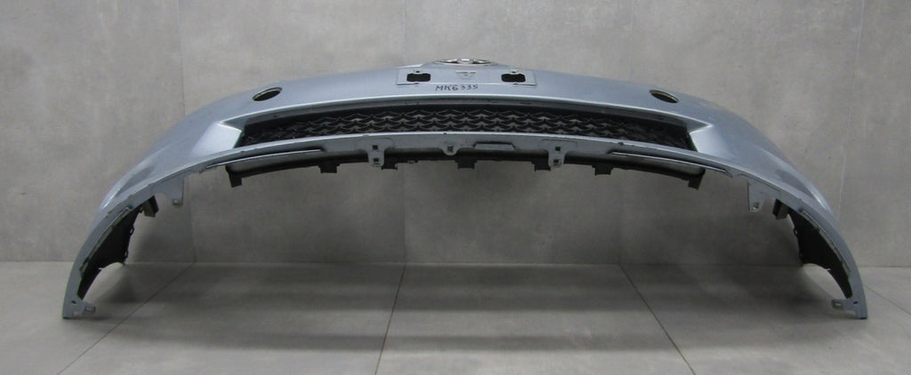 Prednji branik Toyota Auris 1 I Lift 09-13