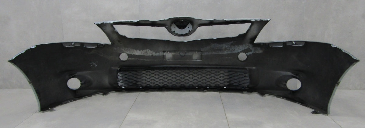Prednji branik Toyota Auris 1 I Lift 09-13