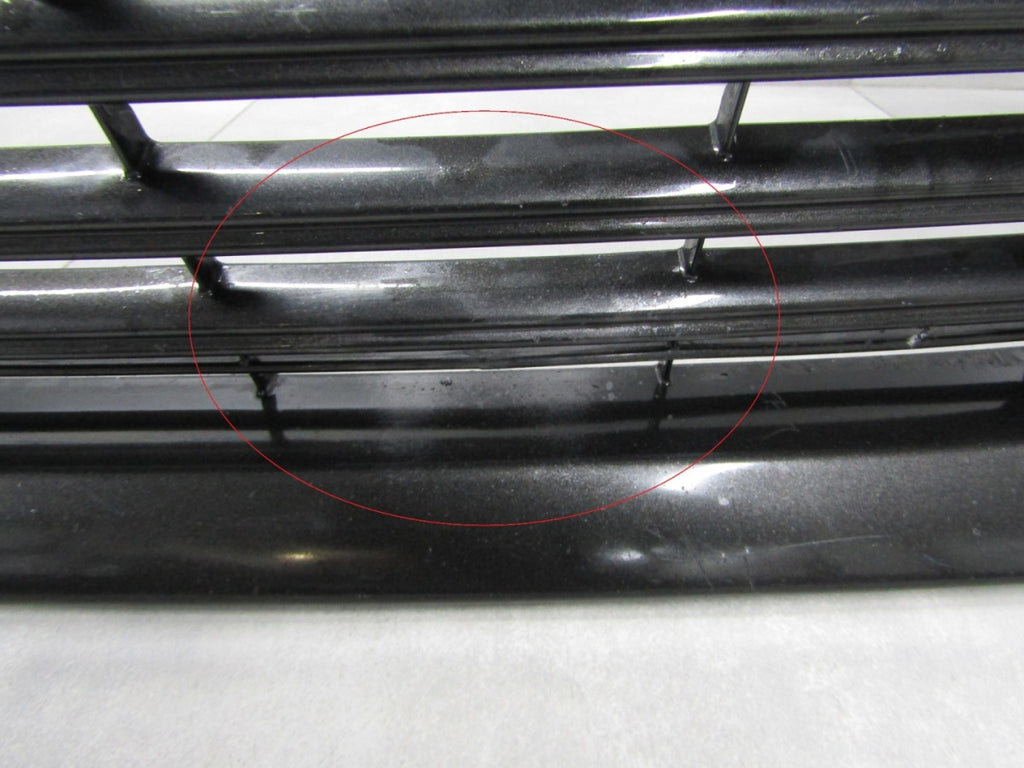 Prednji branik Toyota Camry 8 VIII LIFT 21-24 / + ATRAPA GRILLA