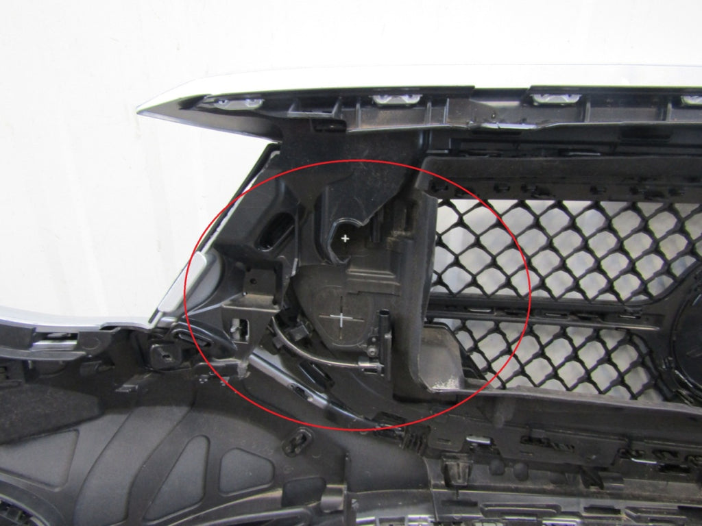 Prednji branik Mercedes Benz E klasa 214 23-