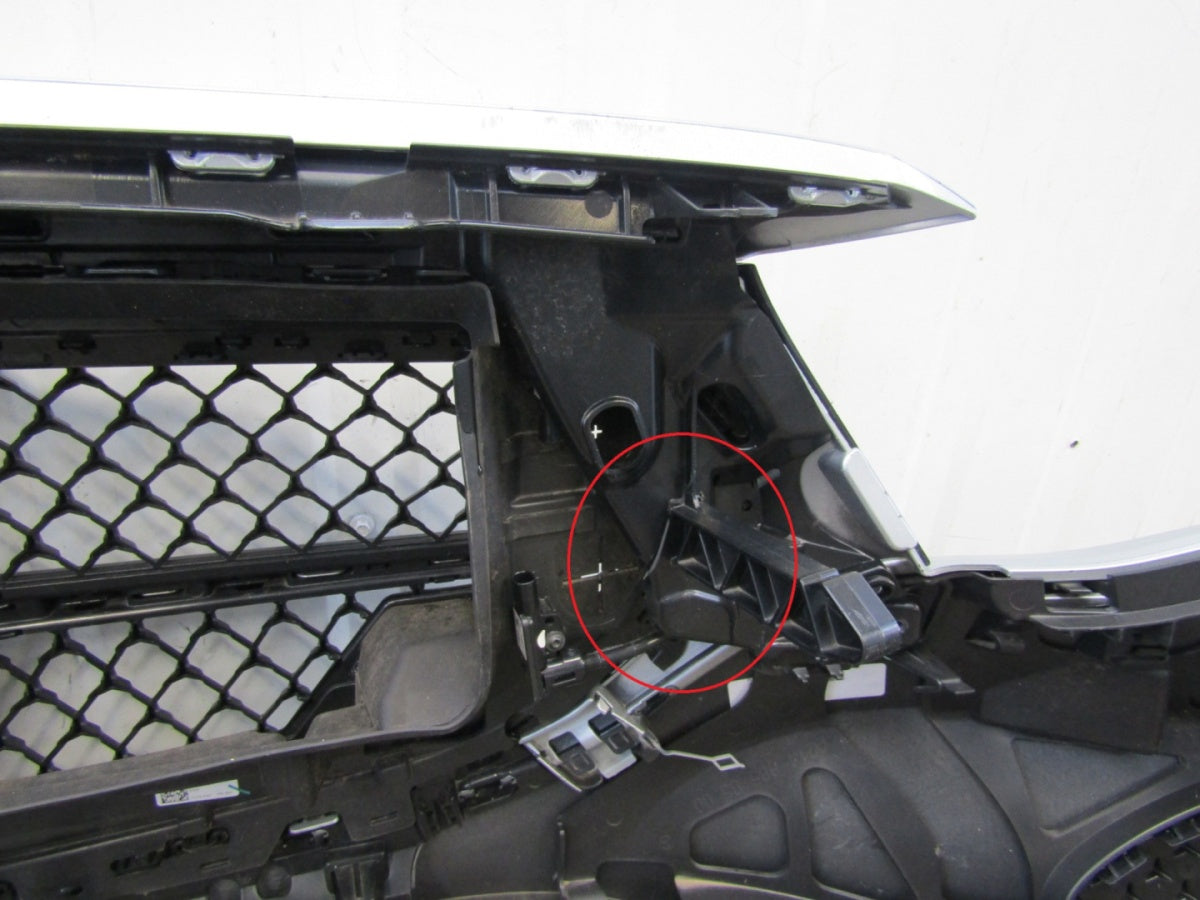 Prednji branik Mercedes Benz E klasa 214 23-