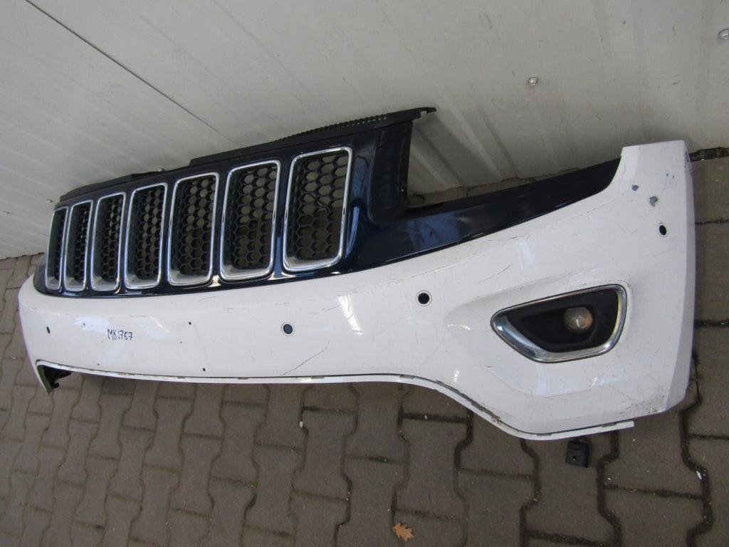Prednji branik Jeep Grand Cherokee WK2 LIFT 13-17
