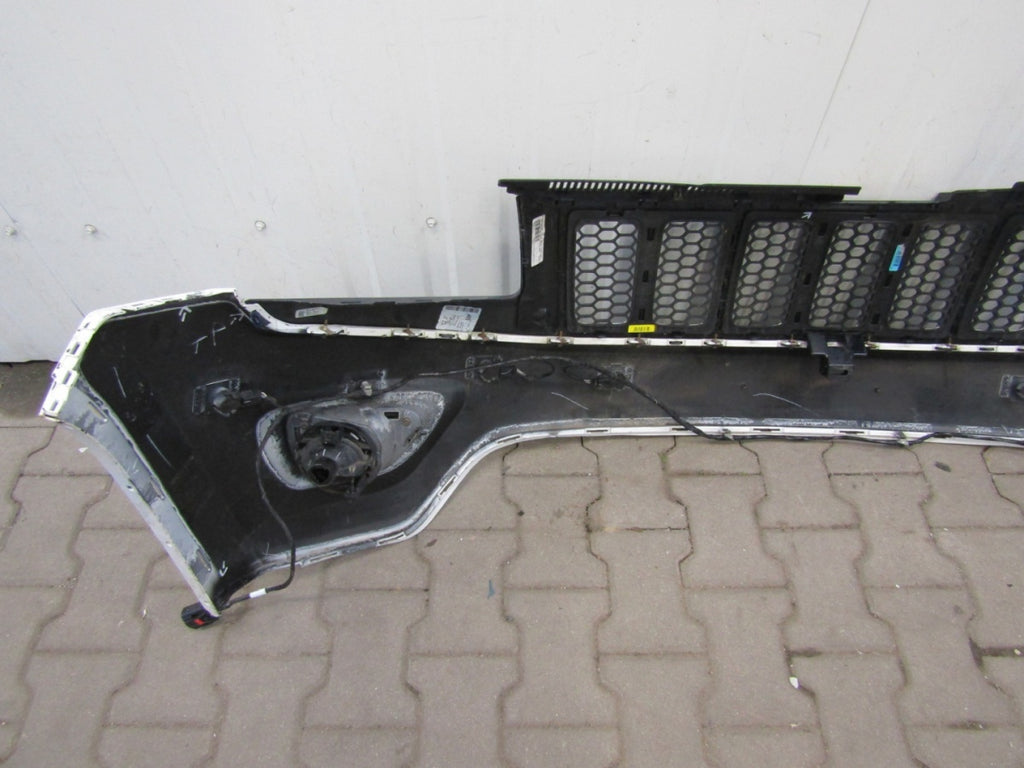 Prednji branik Jeep Grand Cherokee WK2 LIFT 13-17