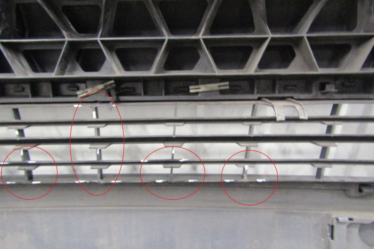 Prednji branik VW Multivan 7E0 2 II Lift 09-15