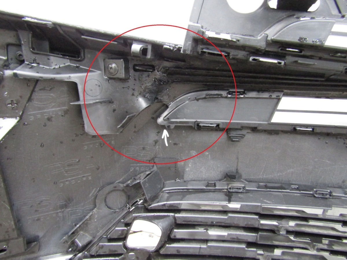 Prednji branik Opel Grandland Hybrid lift 21-