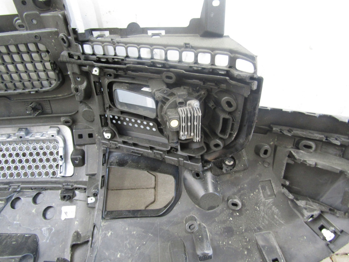 Prednji branik Land Rover Defender 2 II L663 20-