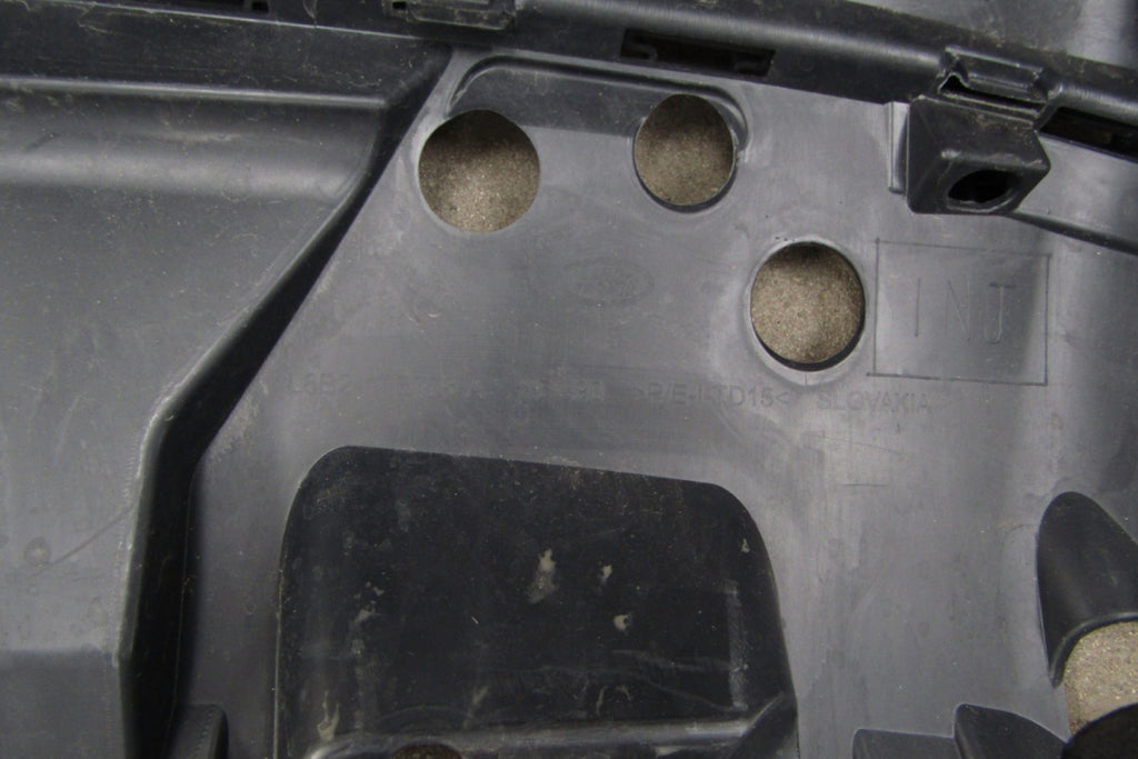 Prednji branik Land Rover Defender 2 II L663 20-