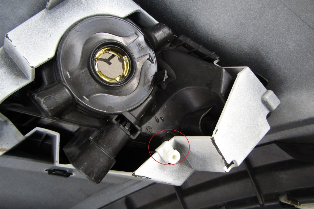 Prednji branik Seat Ibiza FR V 5 6F0 17-