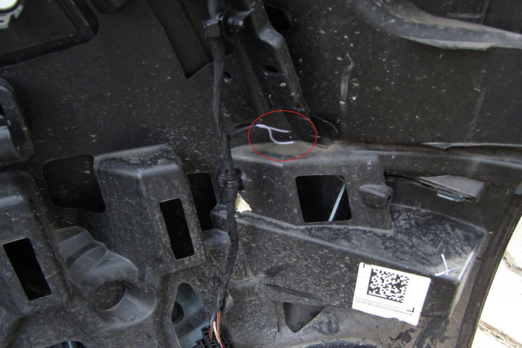 Prednji branik BMW iX I20 M paket 21-