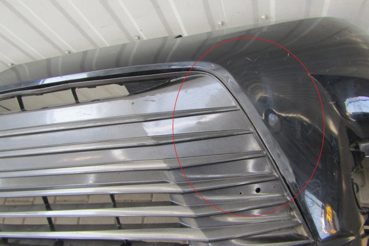 Prednji branik Toyota Sienna 21-22