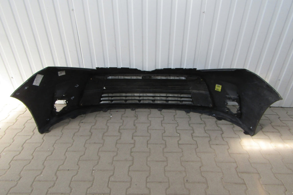 Prednji branik Toyota Sienna 21-22