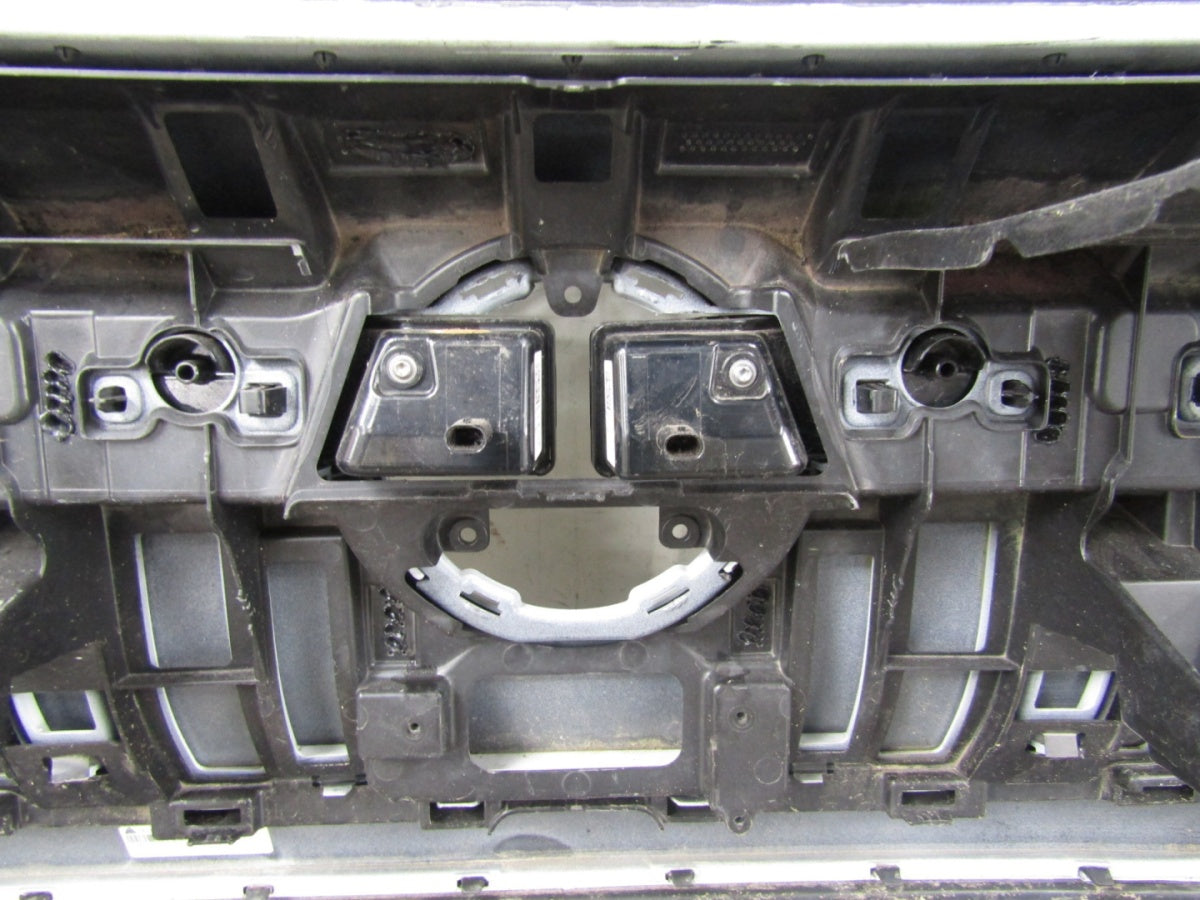 Prednji branik VW ID5 ID.5 ID 5 11E 22- PASKI LED