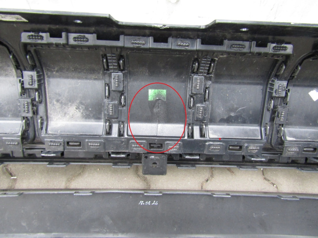 Prednji branik Jeep Avenger 23-