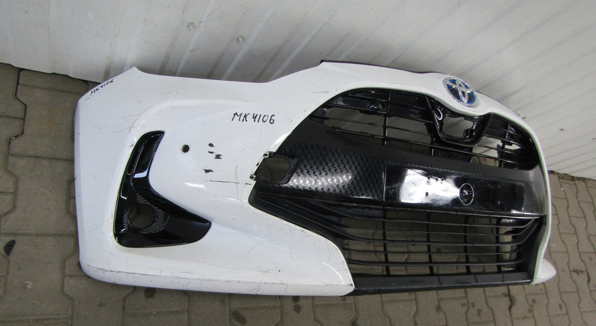 Prednji branik Toyota Yaris 4 IV 20-