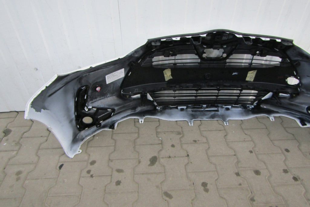 Prednji branik Toyota Yaris 4 IV 20-