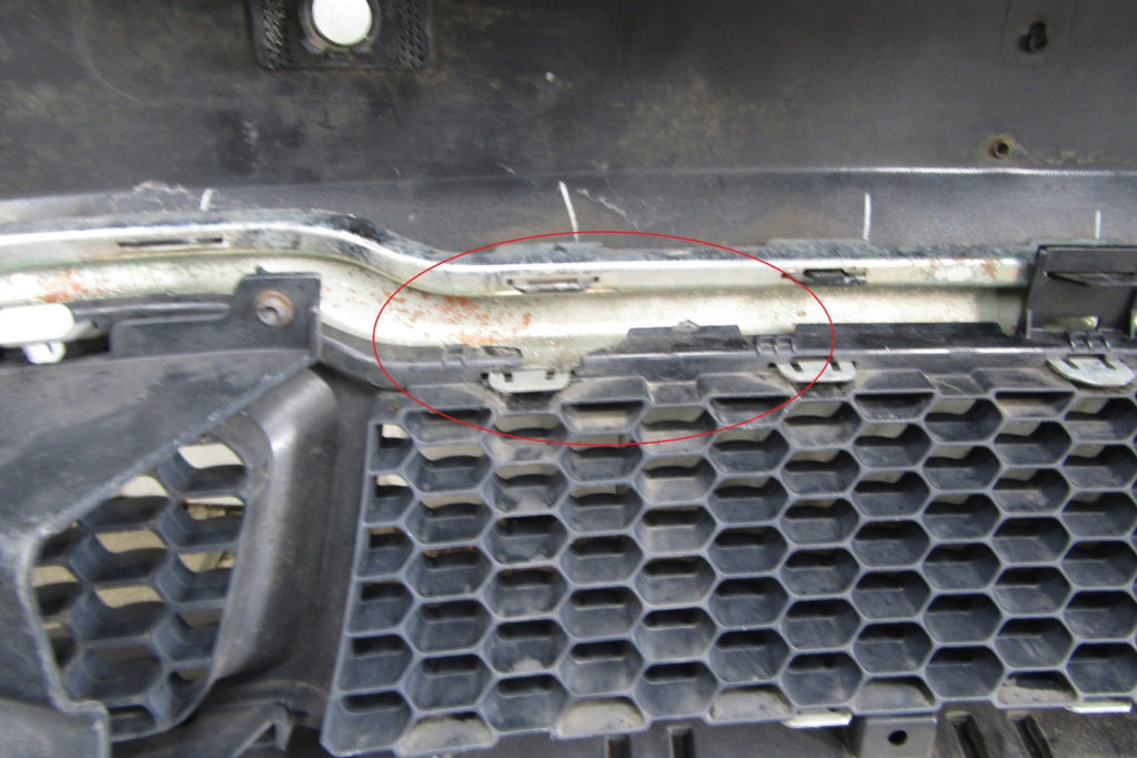 Prednji branik Jeep Cherokee V KL 14-18
