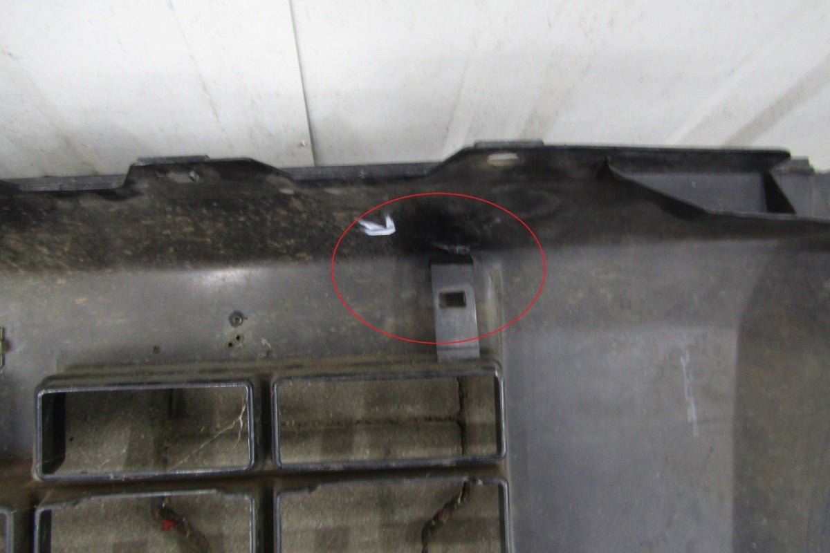 Prednji branik MITSUBISHI PAJERO IV 4 LIFT 12-14