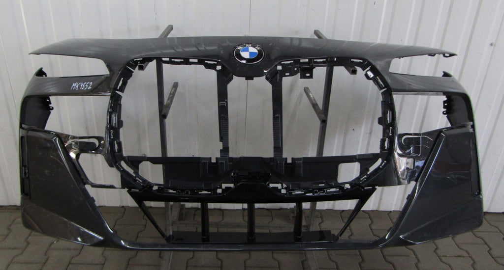 Prednji branik BMW 7 G70 M paket 22-