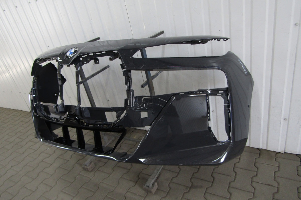 Prednji branik BMW 7 G70 M paket 22-