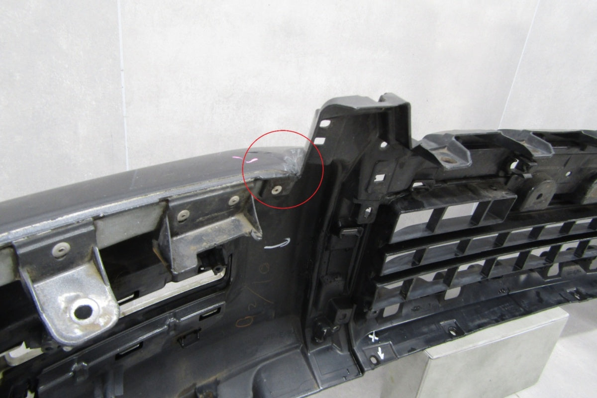 Prednji branik Mitsubishi Pajero IV 4 Lift 15-20