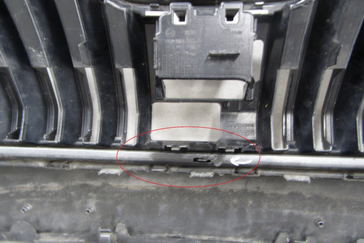 Prednji branik Skoda Superb 3 III 3V0 LIFT 19-24 (podłoga)