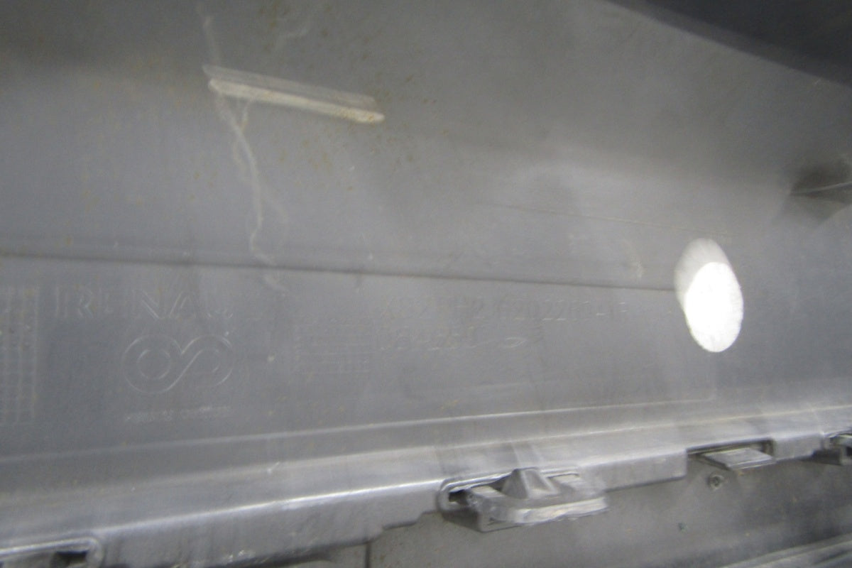 Prednji branik Renault Trafic 3 III Lift 21-