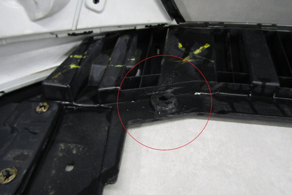 Prednji branik Ford Focus MK4 IV LIFT 22- (+Podłoga)